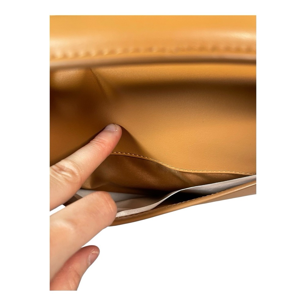 Lululemon Cactus Leather Mini Bag With Clippable Pouch 1.2L Chestnut - Picture 13 of 16